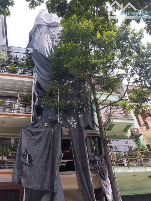BÁN NHÀ PHÂN LÔ TỔNG CỤC 5 TÂN TRIỀU . DT 70 M . NHÀ 7 TẦNG THANG MÁY. ĐẢNG CẤP - 2