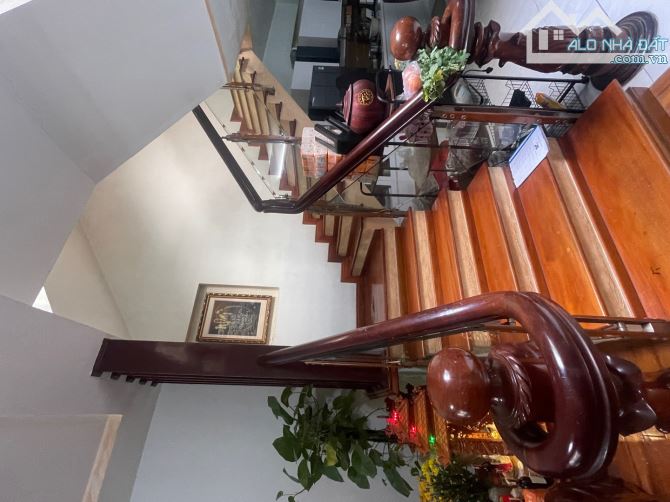 Nhà 3 tầng Nguyễn Khoa Chiêm, Cẩm Lệ, thiết kế đẹp - 2