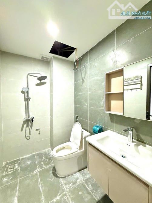 Chính chủ bán nhà 4 tầng, 54m, ô tô vào nhà, ở sướng, kinh doanh đỉnh, Đường Láng - 2