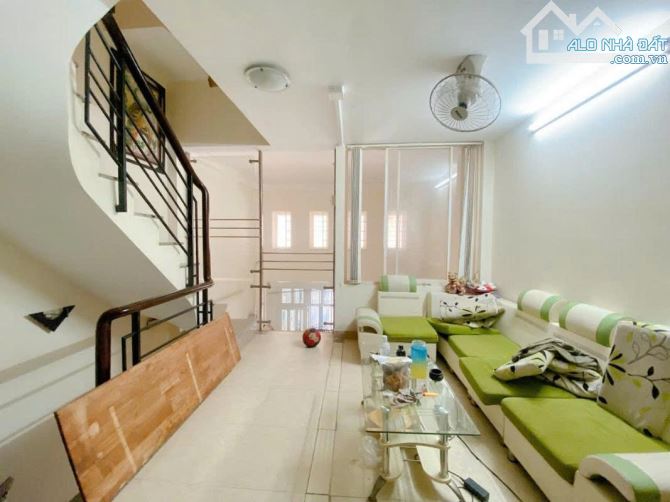 Bán nhà cạnh UBND Q. Gò Vấp – Quang Trung – 4 Tầng – 56M2 – Chỉ 5.6 Tỷ - 2