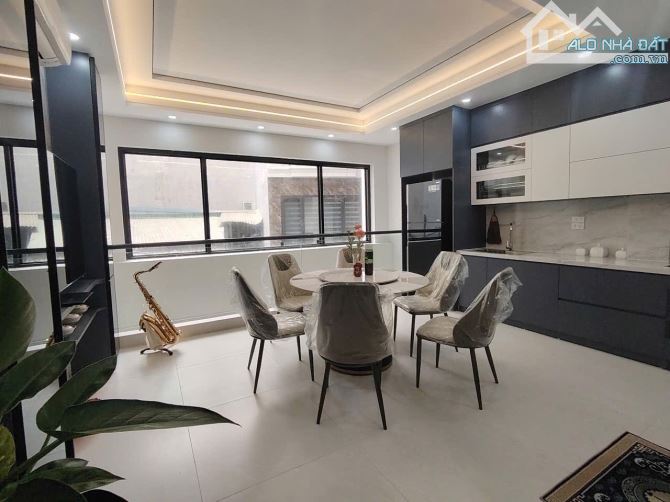 Bán nhà Bồ Đề, nhà đẹp ở luôn, thang máy, lô góc, 41m2, 6 tầng, 10.9 tỷ - 2