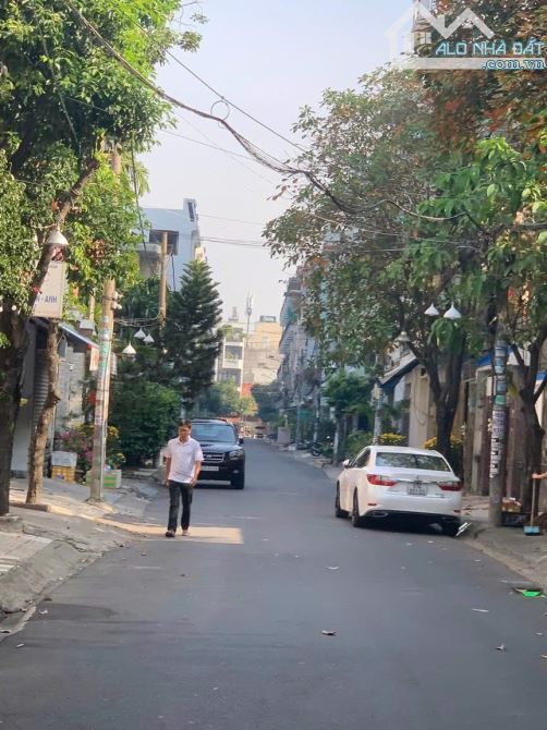 Bán nhà hẻm xe hơi 243 Tô Hiến Thành, phường 13, quận 10. DT 4x20m. 2 lầu, giá 14.9 tỷ TL - 2