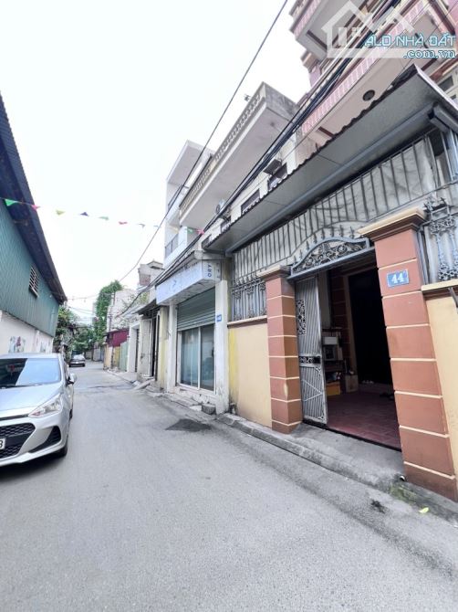 Bán đất Ô Cách, Long Biên: 50m2, 8 tỷ, ô tô, lô góc 3 thoáng, ô tô tránh, kinh doanh - 2