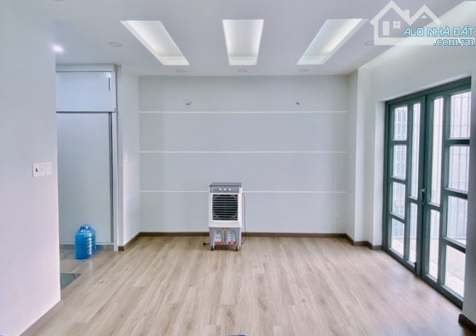 Bán nhà 4 tầng Huỳnh Tấn Phát, xe hơi đậu cửa, 70m2 nhỉnh 6 tỷ - 2