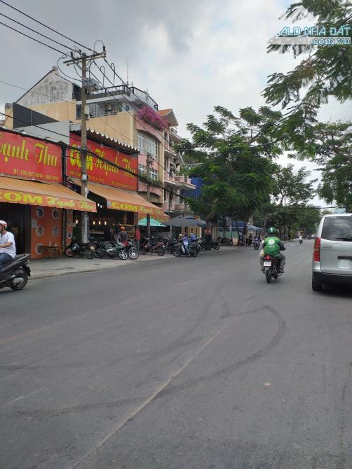 BIỆT THỰ CAO CẤP – HẦM + 5 TẦNG – NGAY CÔNG VIÊN LÊ THỊ RIÊNG, 43 TỶ TL - 2