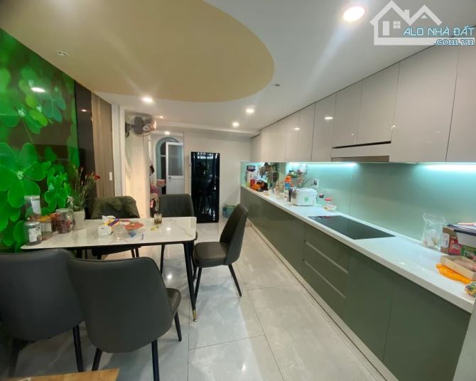 HOT! HẺM XE TẢI KHUÔNG VIỆT, TÂN PHÚ – 100M² (4.5X23M), 3 TẦNG, 7PN – CHỈ 11.9 TỶ! - 2