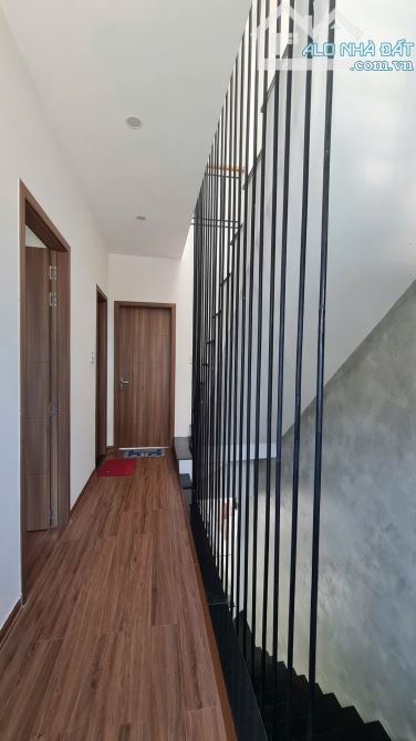 Bán nhà  Trần  cao Vân dt  59 m2  3 tầng  ngang 5.5 m  giá 4.95 tỷ - 2