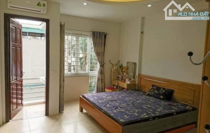 Bán nhà Phạm Văn Đồng , 34m2 chỉ 6.95 tỷ , ngõ thông, gần ô tô , lô góc , full nội thất - 2