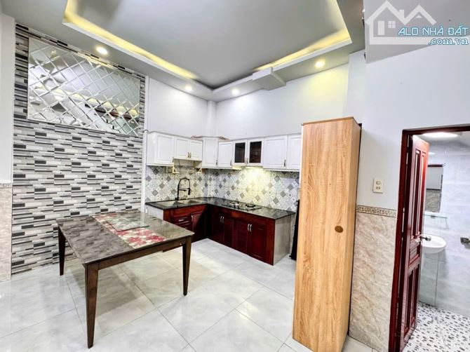 NHÀ 4 TẦNG KIÊN CỐ - HOÀN CÔNG ĐỦ - VÀO Ở LIỀN - HTP - NHỈNH 5 TỶ - 2