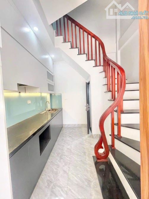 Bán nhà riêng Tân Lập, Đan Phượng. 5 tầng mặt ngõ Ôtô dừng đỗ. Cách 40m có bãi gửi xe 24/7 - 2