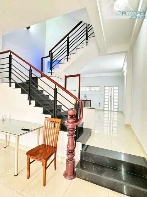 Xoay vốn bán nhà Dương Đình Hội, Phước Long B, Quận 9. Giá 2,99 tỷ/42,6m2, hẻm 4m - 2