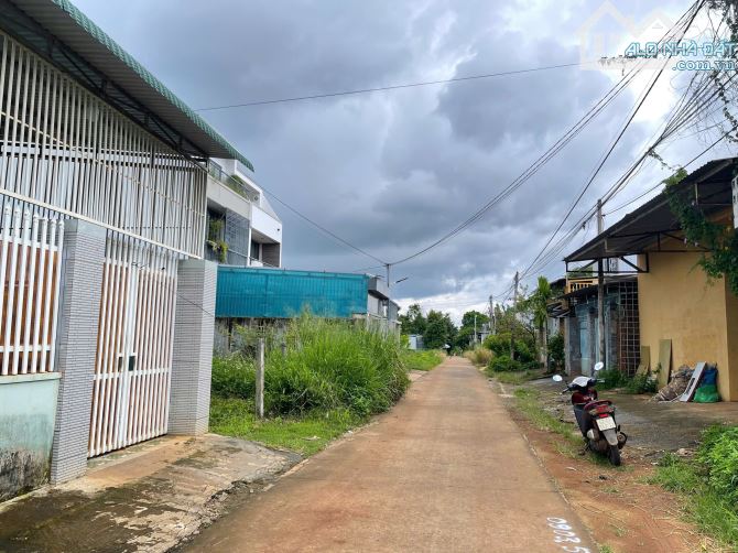 ĐẤT BÁN HẺM NGUYỄN THỊ ĐỊNH DIỆN TÍCH SIÊU ĐẸP - Loctran - 2