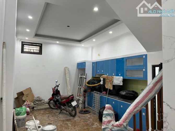 Hơn 19 tỷ có nhà 70 m2, 7 tầng tại Đống Đa, ô tô 7 chỗ, kinh doanh - 2
