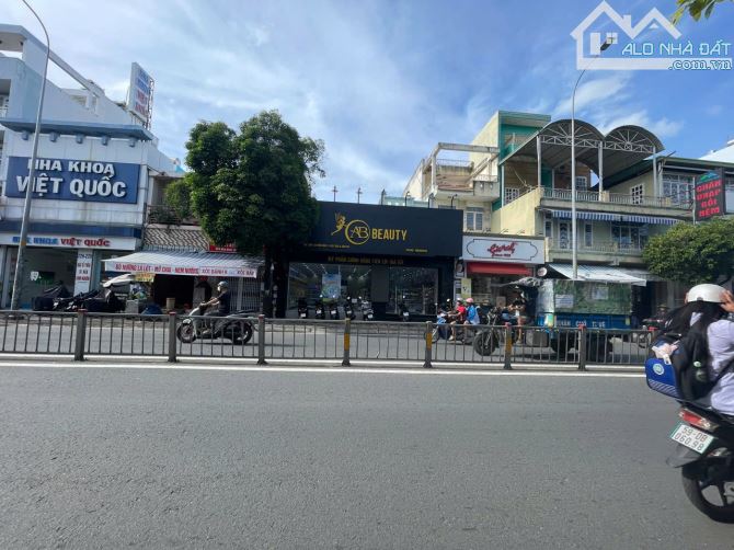 MẶT TIỀN HÒA BÌNH , DIỆN TÍCH 400M2 , 10M X 20M 1 TRỆT 1 LẦU SIÊU ĐẸP - 2