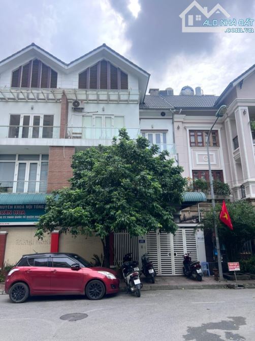 BÁN CĂN LIỀN KỀ KĐT TRUNG HOÀ, CẦU GIẤY- Ô TÔ TRÁNH, VỈA HÈ- 96M2, 5 TẦNG_ GIÁ 26.8 TỶ. - 2