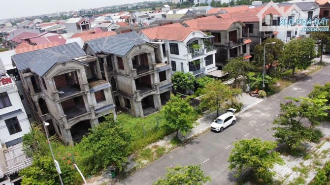 🅿BÁN 2 CĂN BIỆT THỰ KĐT PHÚ MỸ THƯỢNG -TP HUẾ - ĐƯỜNG 19.5M VIEW HỒ SEN GIÁ CHỈ 8 TỶ/ CĂN - 2