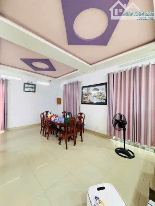 bán biệt thự kdc Tân Phong, gần giáo xứ thuận hoà, tp biên hoà. sổ hồng 10mx20m 10 tỷ - 2