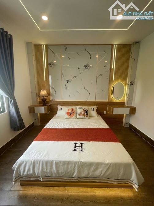 Bán nhà 5 tầng đường TX13,phường THẠNH XUÂN,Q12,dt60m²(4x15).Hẻm 5m.Giá 6,4tỷ - 2