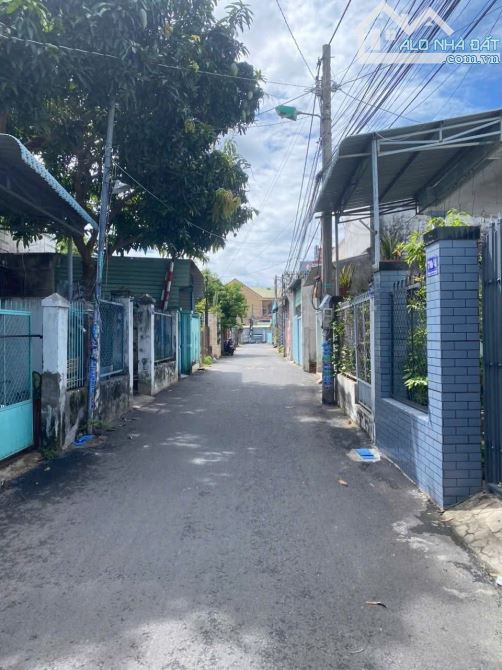 Cần bán lô đất đẹp giá đầu tư hẻm Hà Huy Tập cách trung tâm quảng trường Bà Rịa 200m - 2