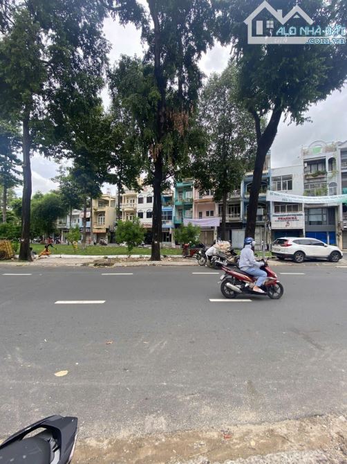 BÁN ĐẤT 2 MẶT TIỀN KINH DOANH PHẠM NGŨ LÃO P4 Q.GV - CÔNG NHẬN 70M2 NỞ HẬU 6M CHỈ 10.x TỶ - 2