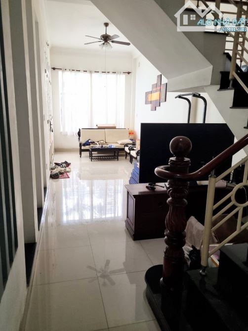 Bán Nhà Quận 8 ,  Biệt Thự Đường Hoàng Ngân,  3Tầng , 138m2  , Chỉ 13.X Tỷ (TL) - 2