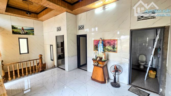 Gia Đình Cần Bán Nhà Lầu Đẹp Rộng  110m² Gần Đền Thánh Martin - Phường Tân Hòa, BH-ĐN   - - 2