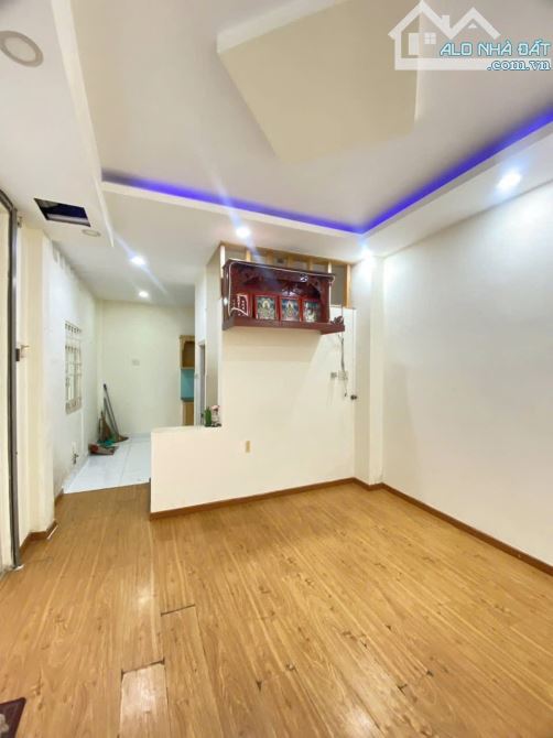 Nhà 2 Tầng Lạc Long Quân Q11- 31M2 1 căn ra HXH- Giá chỉ hơn 4Tỷ Chút ‼️‼️ - 2