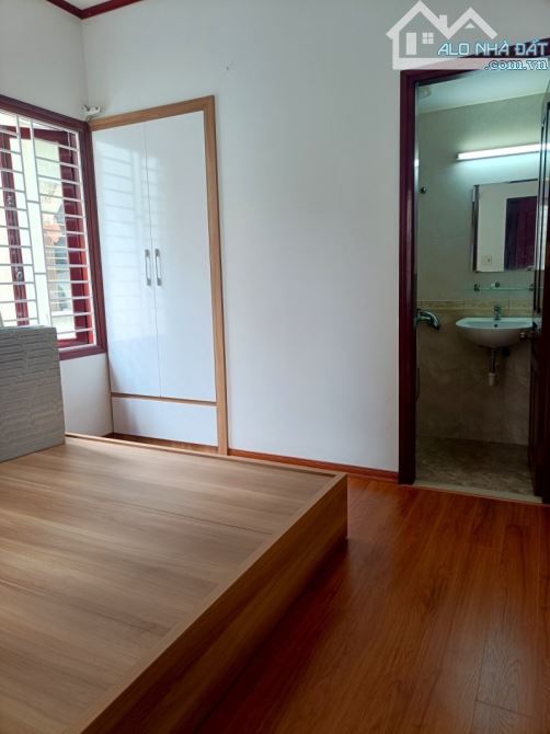 Bán nhà Nguyễn Văn Cừ,Long Biên 4 tầng,60m,mt8.5m gần oto nhỉnh 10 tỷ - 2