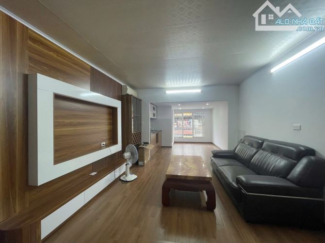 Tập thể Ba Đình 3 Tỷ hơn💥3Ngủ+WC💥70m2💥Nhà Đẹp Ở Luôn💥Sổ Riêng💥Giá Chốt Sốc - 2