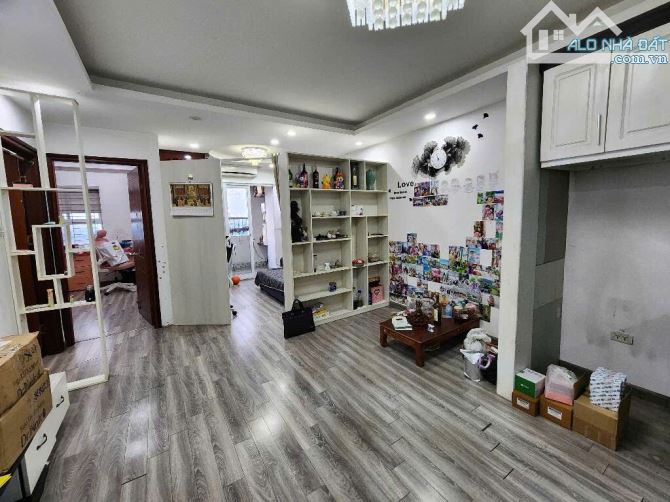 CHUNG CƯ BQP, THẠCH BÀN, LÔ GÓC, 69M, TẦNG CAO, FULL NỘI THẤT - 3