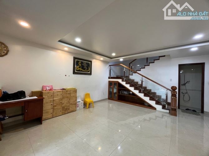 🏠BÁN NHANH NHÀ ĐẸP 3 TẦNG _ MT HOÀ MINH 11 _ VÀO Ở NGAY. - 3