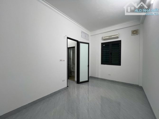 Chính chủ bán nhà 4 tầng, 38m, MT mênh mông, ở sướng, ô tô vào nhà, Vương Thừa Vũ - 3