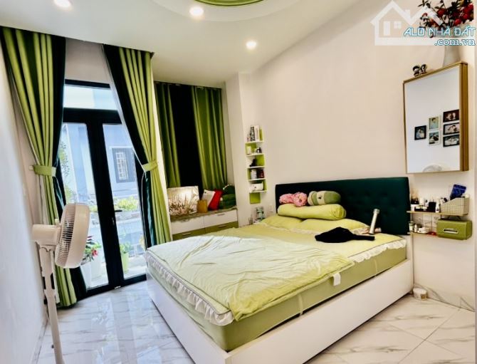 Bán nhà mới Huỳnh Tấn Phát quận 7, xe hơi đậu cửa, 64m2, chỉ 6 tỷ - 3