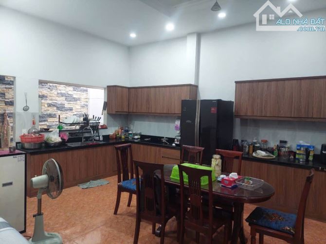 BÁN NHÀ BIỆT THỰ 3 TẦNG, MẶT TIỀN KHU CHỢ KIẾN THIẾT, HIỆP PHÚ Q9 - 3
