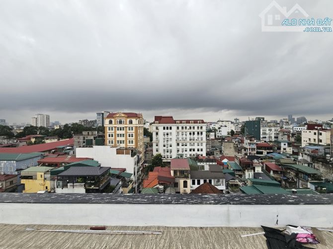 Bán toà VP ở Hai Bà Trưng, 225 m2, 10 tầng, Mt 11 m, giá 290 tỷ - 3
