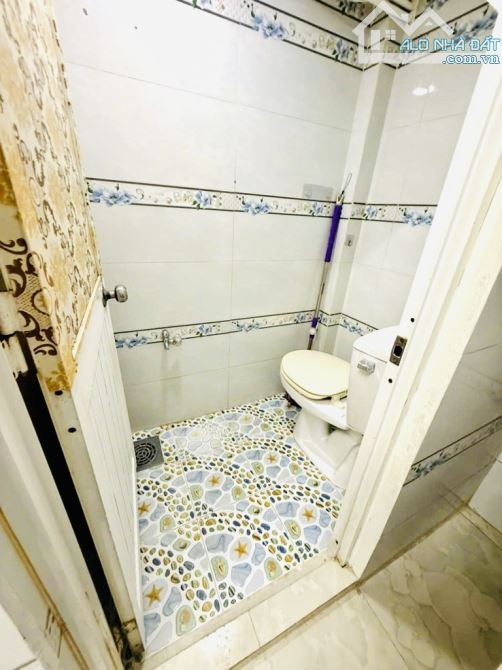Bán nhà gần mặt tiền Bình Tiên, Văn Thân, Quận 6 – 3 tầng, chỉ hơn 1 tỷ, sổ riêng. - 3
