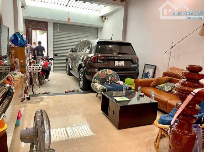 Giảm 1 tỷ bán gấp nhà 5 tầng dân xây Phân Lô quân đội A38 Tư đình, 2 oto tránh, Dt 60m2 - 3