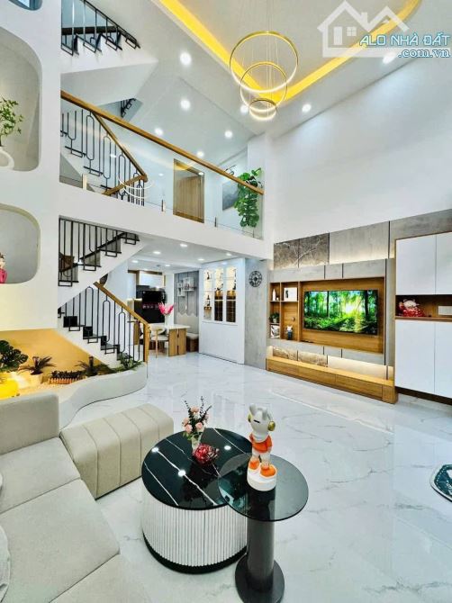 NHÀ ĐẸP GIÁ TỐT TRÊN ĐƯỜNG BÙI VĂN BA, Q7- GIÁ: 4.01TỶ/ 68,5M2 (5,3MX16). ĐANG CHO THUÊ - 3