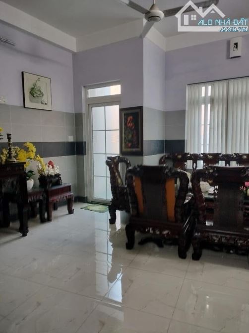 KINH DƯƠNG VƯƠNG Q 6 - GẦN VÒNG XOAY PHÚ LÂM - CÁCH 1 CĂN RA MẶT TIỀN - NGANG 5 X 20 - 4