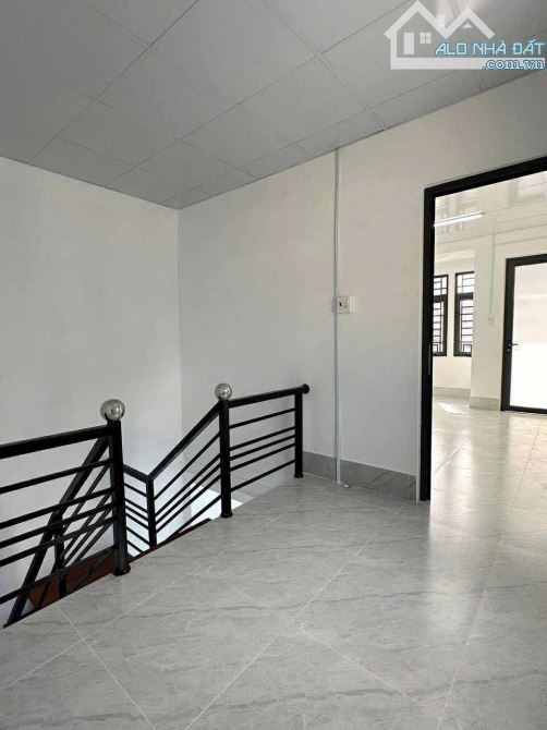 Bán nhà 1 lầu có sân rộng hẻm Phạm Thị Minh Khai - 4