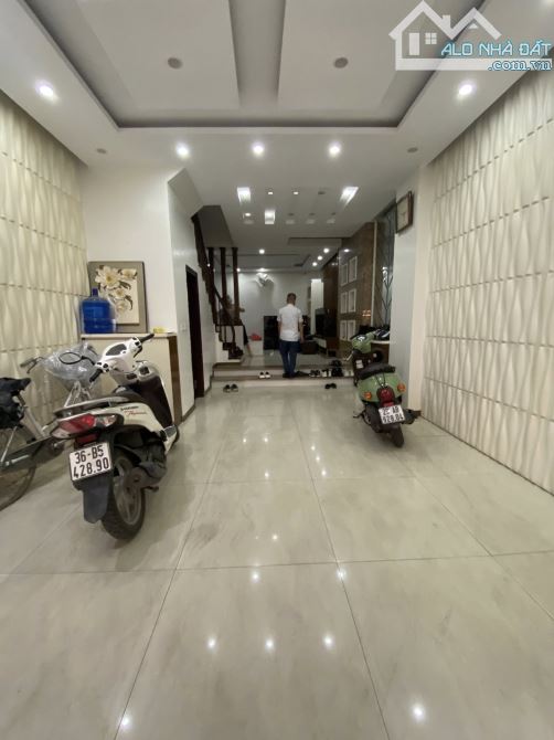Chính chủ bán nhà 6 tầng, 52m, ở sướng, kinh doanh đông khách, ô tô vào nhà, Thái Hà - 4