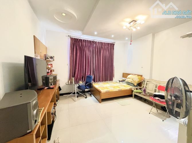 Biệt thự Phú Nhuận DT 200m2(7.3/22x15), ngay khu VIP PN, giảm 3 tỷ còn 32 tỷ TL - 4