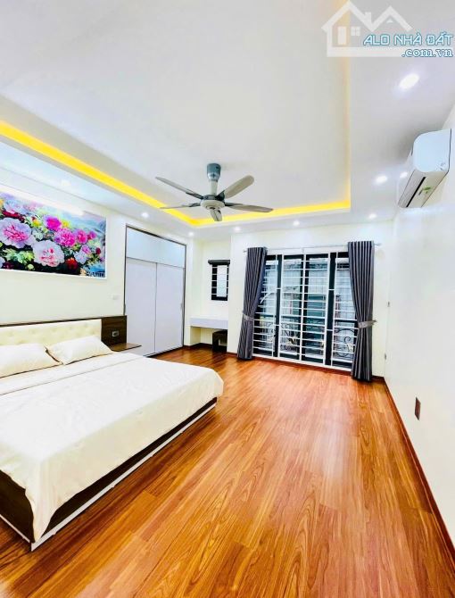 Siêu phẩm Minh Khai - 45 M - Ngõ thông - Sát ô tô - Full nội thất - Giá mềm. - 4