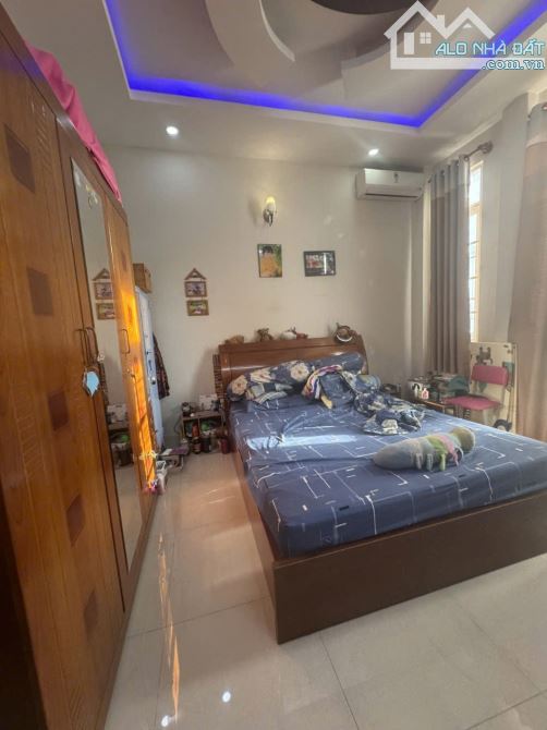 Bình Tân, gần MT Trương Phước Phan, nhà mới đẹp 4 tầng, ngang 4.5m, giá rẻ. - 4