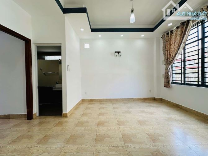 GIÁ TỐT 9 TỶ - BÁN NHÀ BÌNH THẠNH - HXH SÁT MT PHAN VĂN TRỊ - 5 TẦNG (4x14) 7PN 8WC - 4
