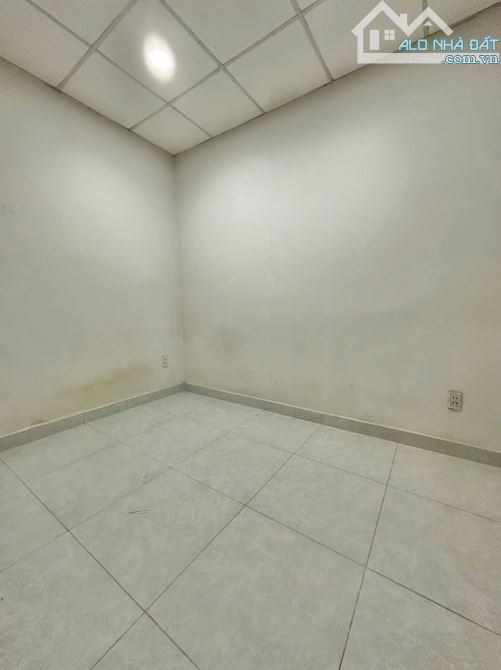 Chỉ hơn 4Đ Nhà Ngay T Tâm Quận 10 3/2-30M2-2 Tầng Hẻm đẹp thông ‼️‼️ - 4
