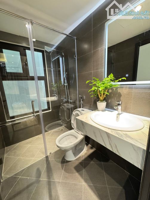 NHÀ ĐẸP GẦN PHỐ - NGÕ THÔNG RỘNG - SỔ VUÔNG - 50M2 – 4 TẦNG – NỘI THẤT XỊN KHƯƠNG TRUNG . - 4