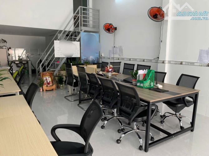 Nhà bán: đường Lê Sát. Q Tân Phú. DTSD 71m2. 2 tầng. Giá 7,3 tỷ - 4