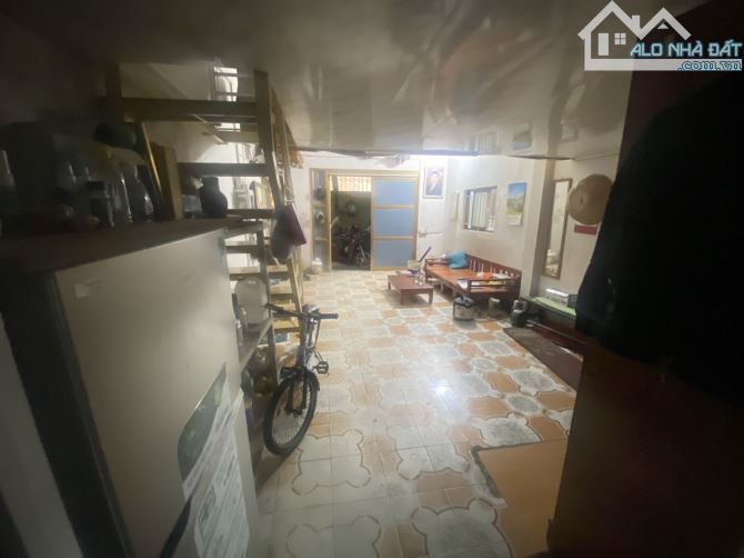 MẢNH ĐẤT NHỎ XINH MINH KHAI, 32M² , 3 GÁC ĐỖ CỬA , 20M RA Ô TÔ , SỔ VUÔNG , 5,5 TỶ - 4