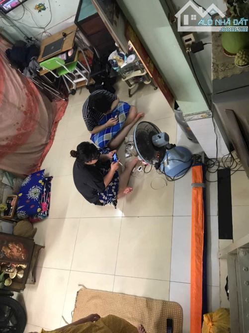 Bán nhà Q1 cách 1 căn ra bờ kè Hoàng Sa Phường Tân Định -28m bán 3ty350 - 4